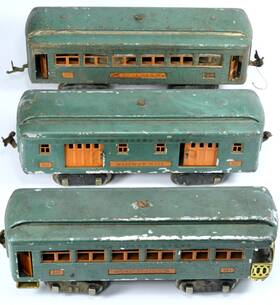 Lionel 332/337/341 Pre-war #332/339/341 Standard Gauge Passenger Cars Green