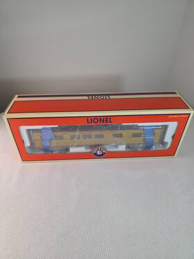 6-15188 Lionel Union Pacific Yellow Passenger Vista Dome
