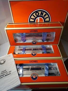 6-25114 Lionel 6-25115 Vintage 2004 Lines Passenger Car 3-pack Nos Tested