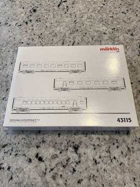 43115 M Rklin #43115 Ho-scale Model Intermediate Cars For The Vt 11.5 Diesel Train