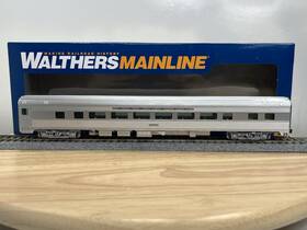 910-3002 Mainline Walthers Ho Santa Fe Sf 85 Budd Large-window Coach
