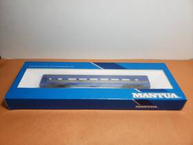 223-83 Mantua #223-83 Via Rail Canada 76ft Streamlined Passenger Car Train Coach
