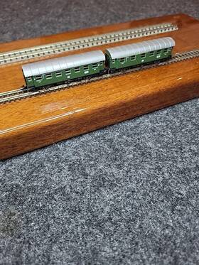 3-axle Marklin 8706/8707 8706 And 8707 Z Scale Db 1st 2nd Class Coach Car