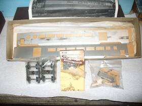 50001-s Mhp #50001-s Ho Ft79 Ft. Chair-baggage Car Kit With Trucksft-sp Daylight-nib