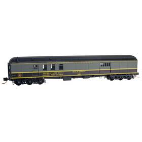 14800150 Micro-trains Line 695140055166 N Canadian National 70ft Heavyweight Mail Baggage Car