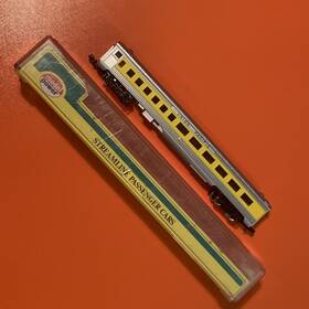 3347 Model Power 037135030312 N Scale #3031 Coach Union Pacific #3347