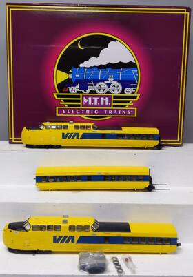 20-21493-1 Mth O Via Rail Turbotrain Passenger Set With Proto-sound 3 Ex/box