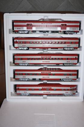 Mth 20-2194-1 20-6528 O Gauge Texas Special 5 Car Abs Ribbed Passenger Set