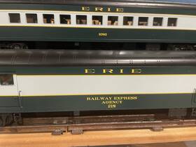20-69268 Mth 20-64127 Premier Erie 2-car 70ft Streamlined Baggage Coach Passenger Set