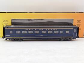 30-67935 Mth Norfolk And Western 60ft Streamlined Coach Passenger Car - Lighted 30-67935 Mth Norfolk And Western 60ft Streamlined Coach Passenger Car - Lighted