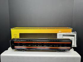 30-67983 Mth Railking Santa Fe Black Bonnet 60ft Streamlined Passenger Car Lnib