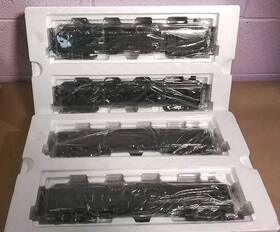30-69088 Mth New York Central O Gauge Railking 4-car 60ft Madison Passenger Set 30-69088 Mth New York Central O Gauge Railking 4-car 60ft Madison Passenger Set