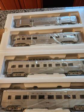 30-67650 Mth 658081307985 Mth/rail King Santa Fe 4-car 60ft Streamlined Passenger Set #30-67650 - Nib