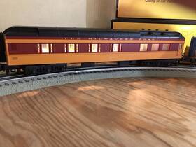 30-6980 Mth Rail King Milwaukee Road 60 Streamlined Combo Diner Passenger 2car Set