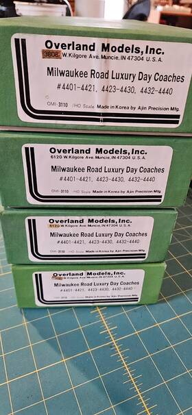 Omi-3110 Overland Models Qty4 Milwaukee Road Luxury Day Coaches Unpainted Ec