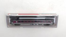 Rapido Trains 517029 N Scale Mbta 8600-series Coach Passenger Car #2562 Ln/box
