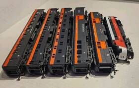 0272 Rivarossi Ho Scale Passenger Train Set Diesel Locomotive And 5 Cars Nh