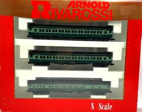 0558 Rivarossi N 3 Car Set Crescent Limited