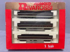 0567 Rivarossi Arnold N-scale Lackawanna Passenger Heavyweight 3 Car Set