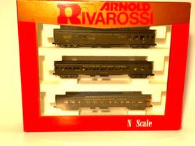0590 Rivarossi N Scale Arnold/rivarossi Southern Pacific Passenger Car Set Excellent Condition