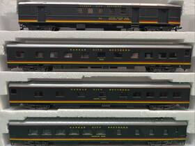6972 Rivarossi 1930s Kansas City Southern P. O. Baggage Coach Diner Train Cars