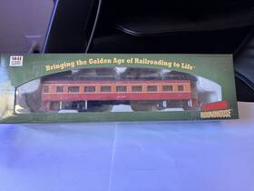 86623 Roundhouse Ho Scale Southern Pacific 2902 Arch-roof Observation Car #86623