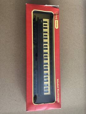 R332 Tri-ang R331 Hornsby 00 Gauge Lord Of The Isles Clerkstory Coach In Box Lot 2