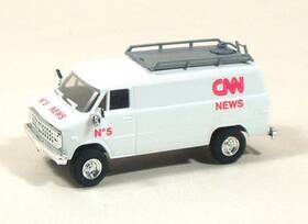 90142 Trident Ho 1/87 Tv/radio Station Cnn Remote Broadcast Van With Roof Satellite Dish