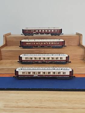 15748 Trix 4 Passenger Car - Ep. 1 N Scale Minitrix Assortment Lot Of As Picture
