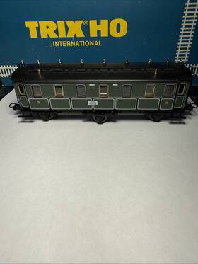 52373500 Trix Ho Scale 52 3737 00 6 Wheel K.bay.sts.b Passenger Car 3rd Class 52373500 Trix Ho Scale 52 3737 00 6 Wheel K.bay.sts.b Passenger Car 3rd Class