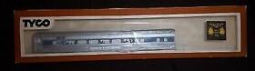 521n Tyco 500 Ho Scale Amtrak Streamline Silver Coach Car Lighted