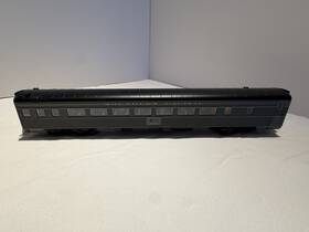 Walthers 616374017072 85 Budd 10-6 Sleeper Canadian Pacific