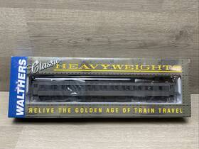 932-10305 Walthers 616374039104 Ho Union Pacific Pullman Heavyweight 28-1 Parlor Car Up