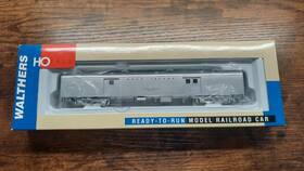 932-6810 Walthers 616374069415 Ho Scale Pullman Standard 72ft Baggage Car Rock Island With Lights