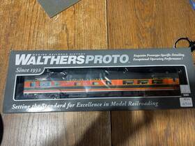 Walthers 616374105922 Ho Scale 85 Budd 46-seat Vista-dome Coach Inch Great Northern Lited Nib