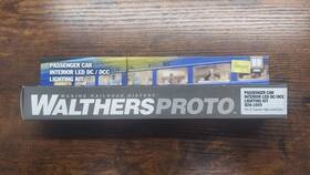 Walthers 616374110742 Ho Scale 920-1055 Passenger Car Interior Lighting Kit