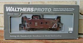 920-103107 Walthers Proto Ho Scale 30ft Southern Pacific C-30-1 Wood Caboose #920-103107