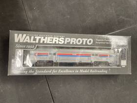 920-13049 Walthers Proto Ho Scale Amtrak Phase 1 73ft Budd Baggage Car #920-13049