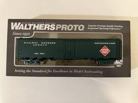930-17316 Walthers 920-17316 Walthersproto Ho Reefer Railway Express Agency #7654 50ft Riveted Steel 930-17316 Walthers 920-17316 Walthersproto Ho Reefer Railway Express Agency #7654 50ft Riveted Steel