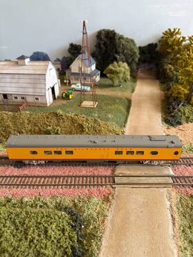 920-9126 Walthers Ho 85ft Milwaukee Road 26-seat Tap-lounge Newest Run 920-9126. Nib