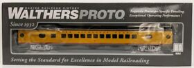 920-9142 Walthers Ho Scale The Milwaukee Road 85foot 52 Seat Coach Passenger Car