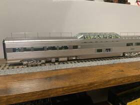 920-9668 Walthers Ho Santa Fe Deluxe 2 85ft Pleasure Dome Bar Lounge Car #500 Nib