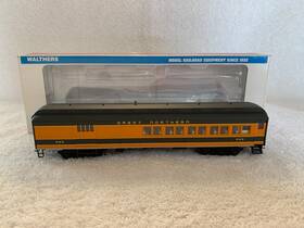 Walthers 931-776 Trainline #931-776 Ho Scale Great Northern 60ft Heavyweight Combine #565
