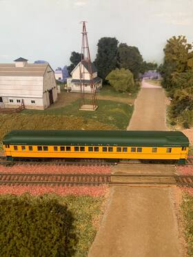 932-10006 Walthers Ho Pullman Heavyweight 12-1 Sleeper C&nw Yellow/green 932-10006. Iob