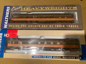 932-16743 Walthers 932-10016 Ho Illinois Central Heavywt Streamline-pullmans