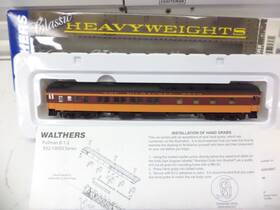 932-10062 Walthers Ho Hw 8-1-2 Sleeper Car Milwaukee Road