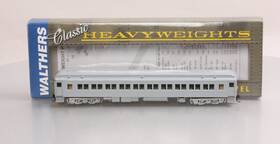 932-10100 Walthers Ho Scale Heavyweight Paired Window Coach Undecorated Nib