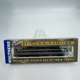 932-10109 Walthers Ho Scale Heavyweight Southern Pacific Sp Paired Window Coach #932-10109