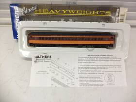 932-10112 Walthers Ho Hw Window Coach Milwaukee Road Lot B