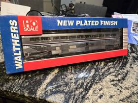 932-16155 Walthers Plated Amtrak Superliner I Coach Baggage Phase Vi/ivb